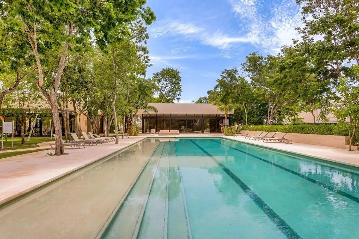New Palmara Home With Pool And Paddle Court Gated Playa del Carmen