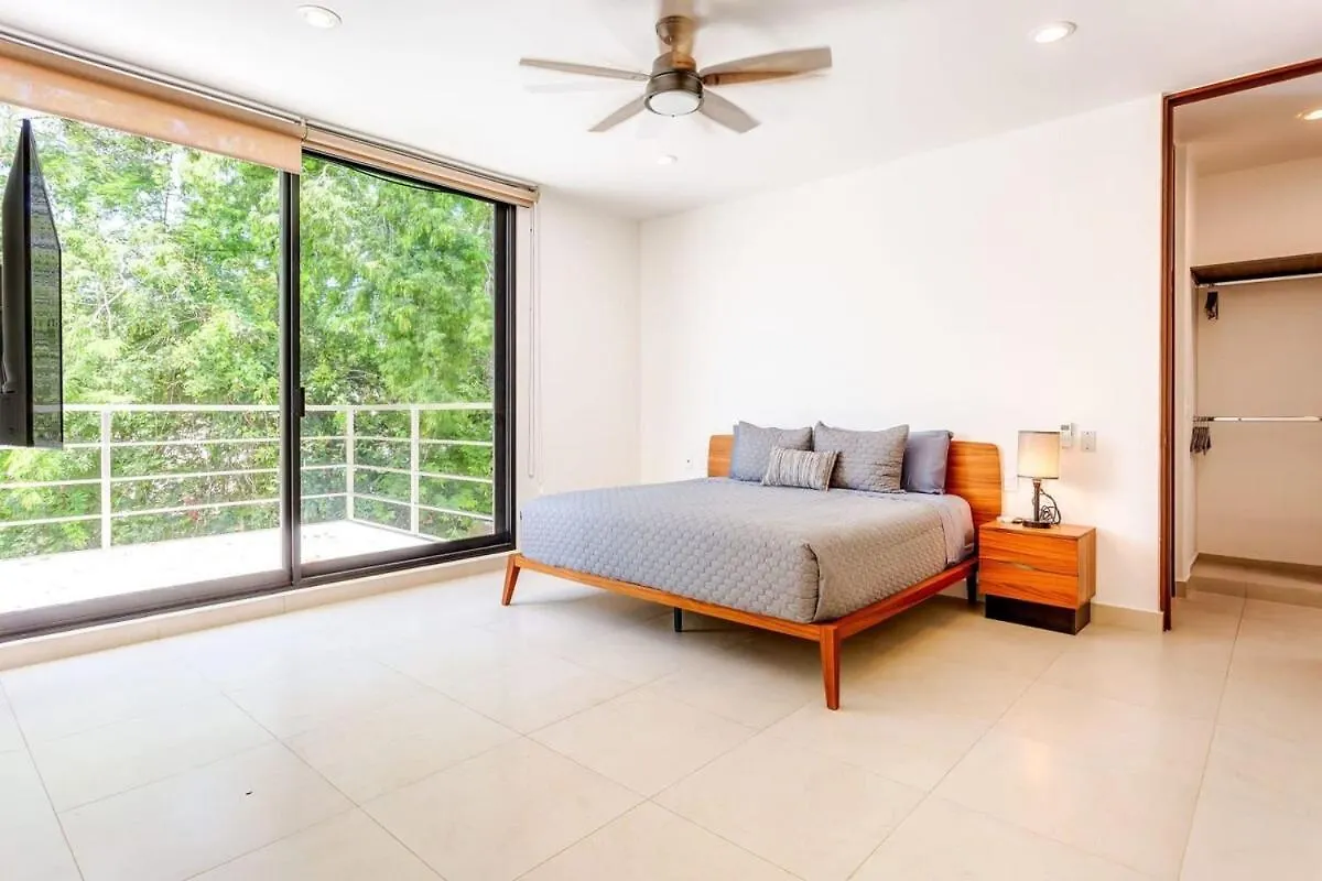 New Palmara Home With Pool And Paddle Court Gated Playa del Carmen