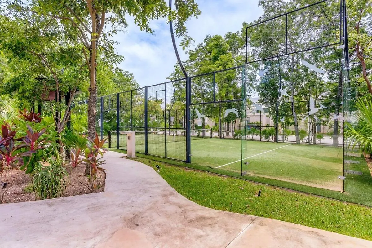 New Palmara Home With Pool And Paddle Court Gated Playa del Carmen 0*,